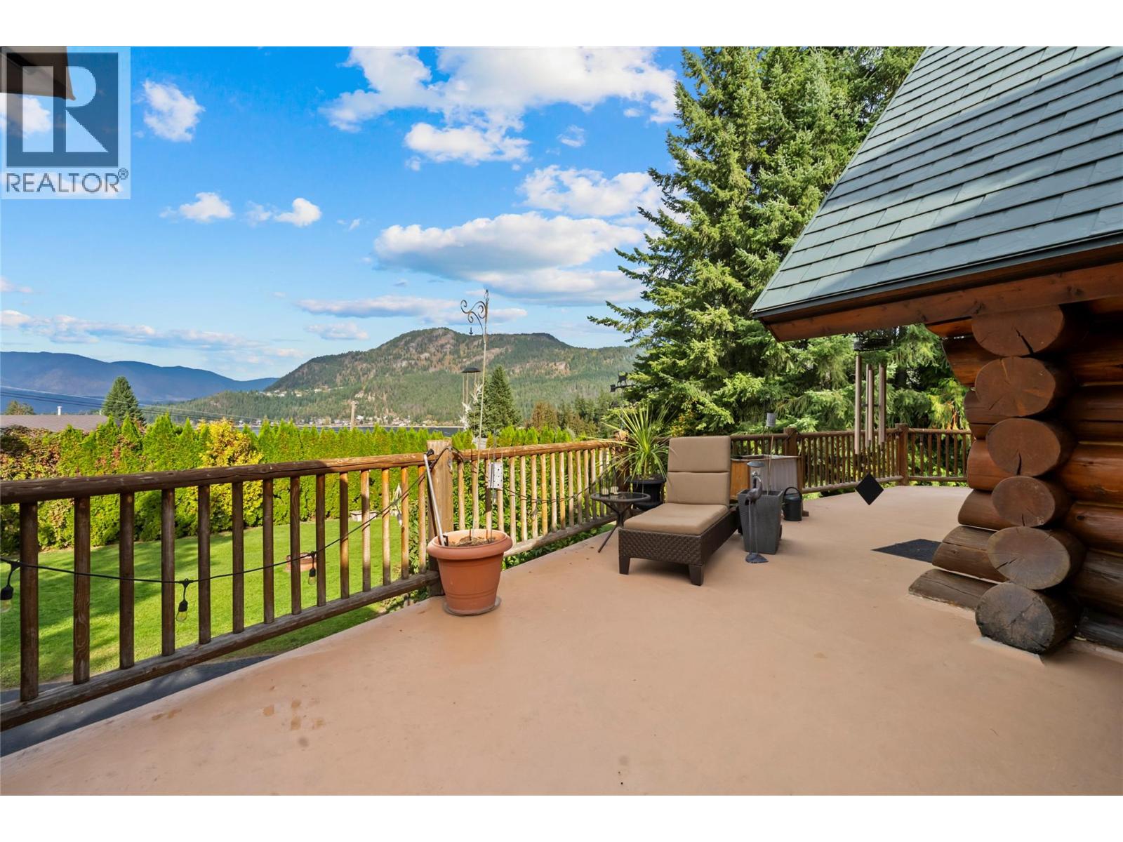 2462 Leisure Road, Blind Bay