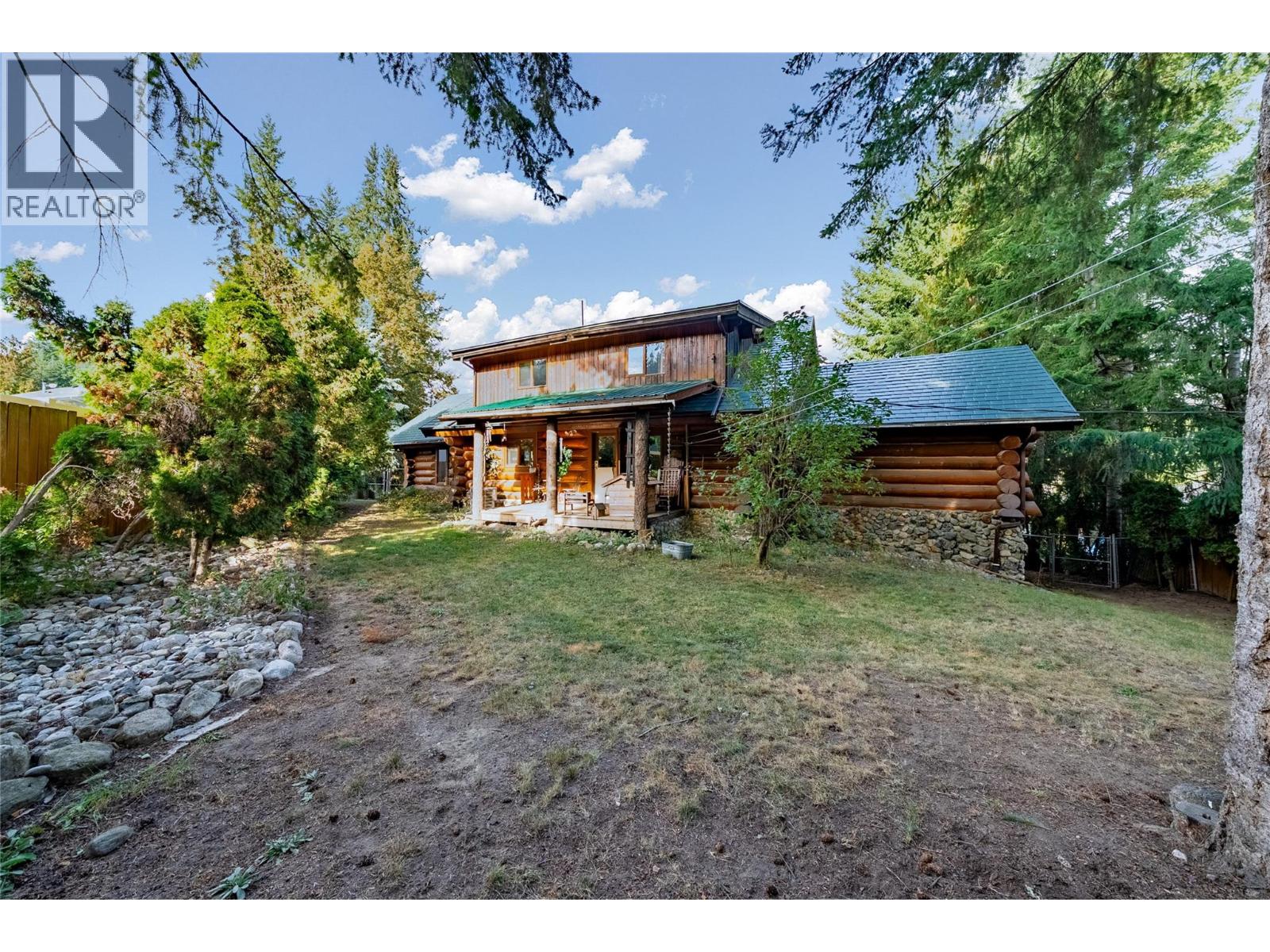 2462 Leisure Road, Blind Bay