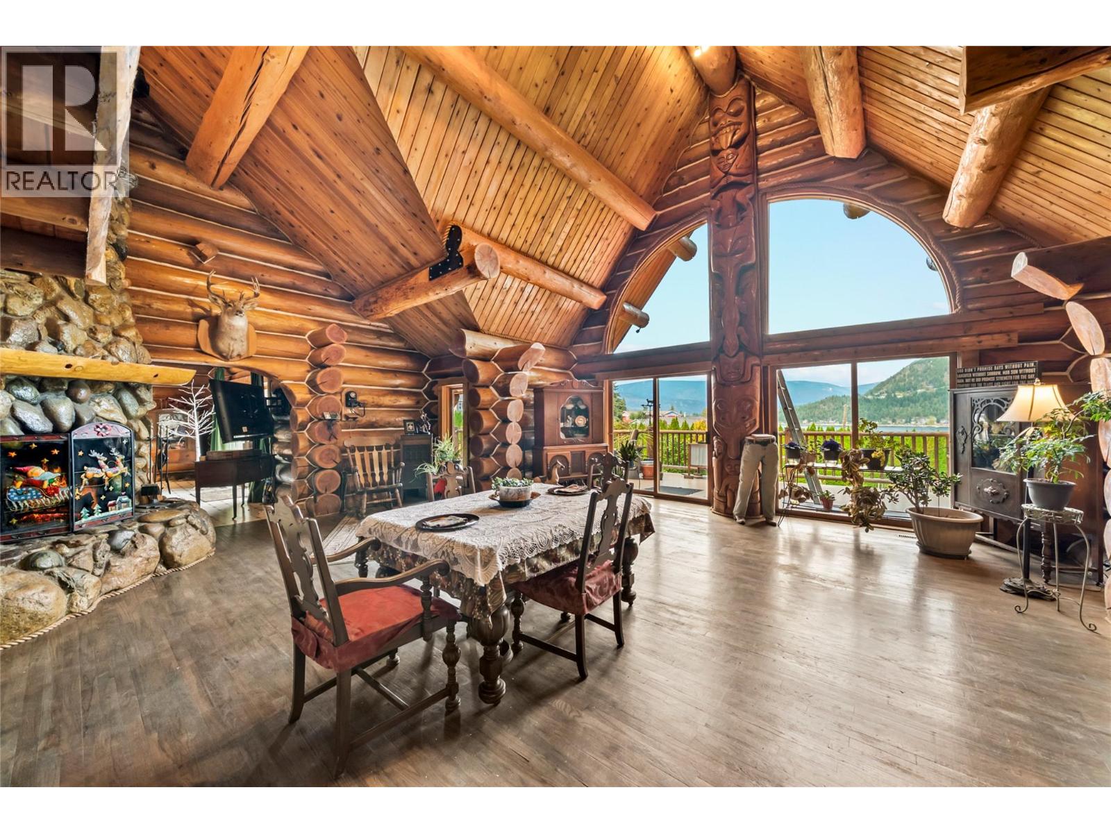 2462 Leisure Road, Blind Bay