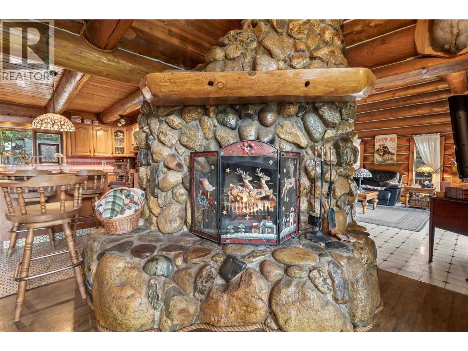 2462 Leisure Road - 39