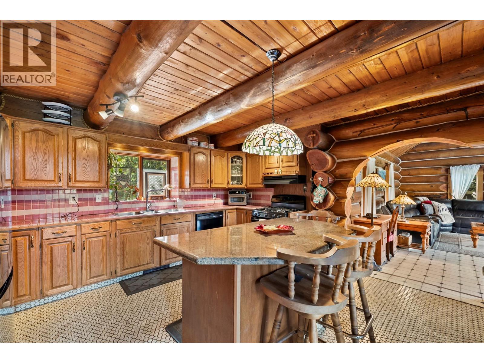 2462 Leisure Road, Blind Bay