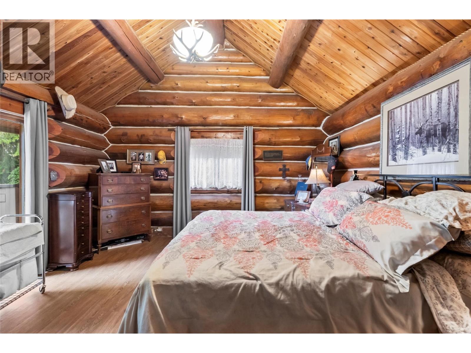 2462 Leisure Road, Blind Bay