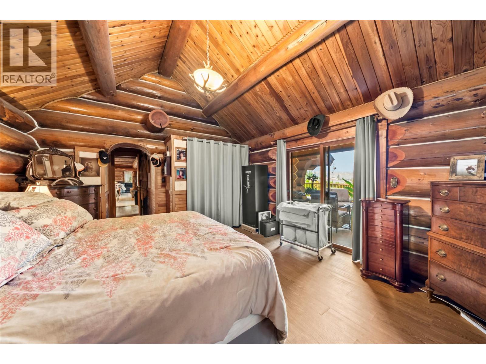2462 Leisure Road - 55