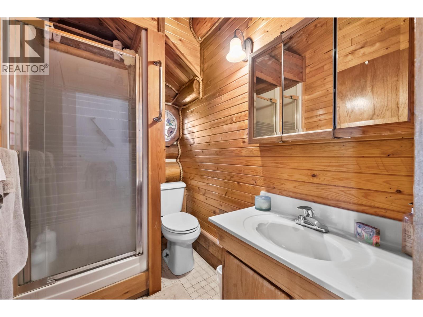 2462 Leisure Road, Blind Bay