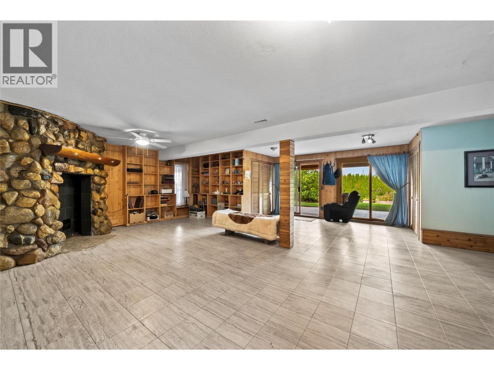 2462 Leisure Road - 66