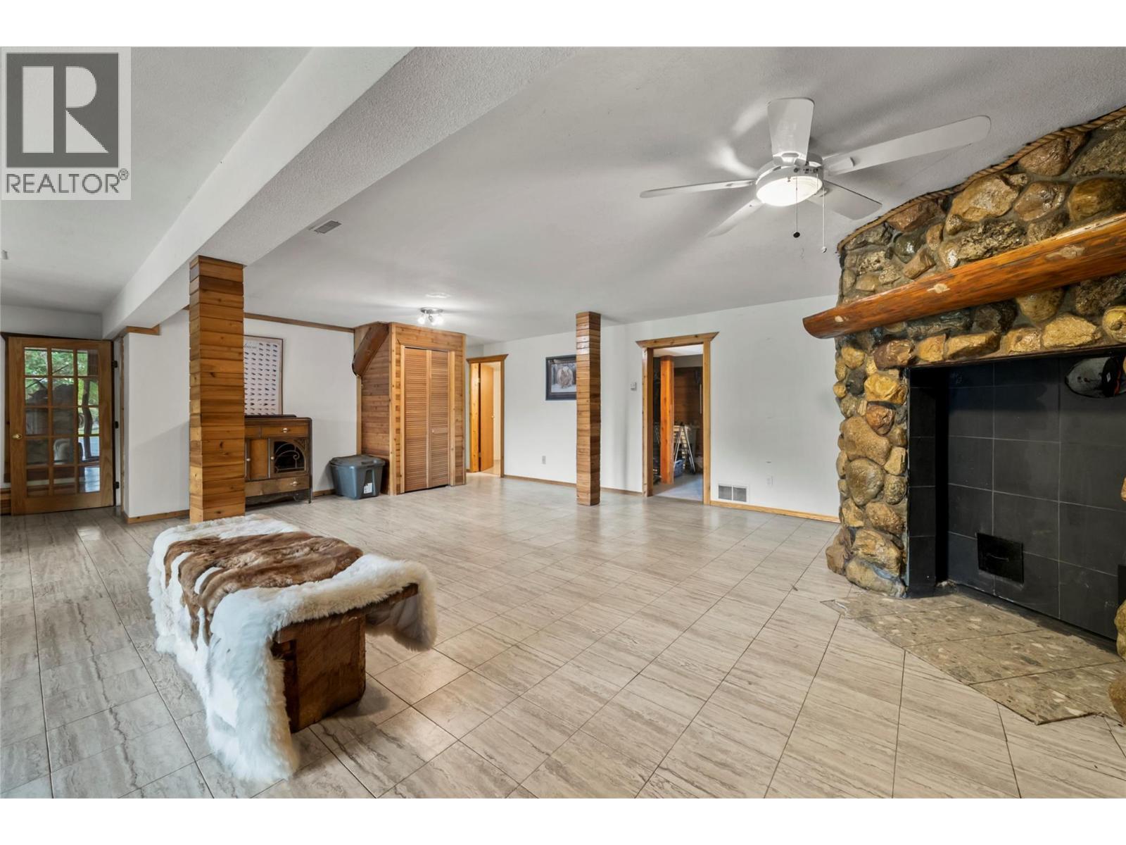 2462 Leisure Road - 69