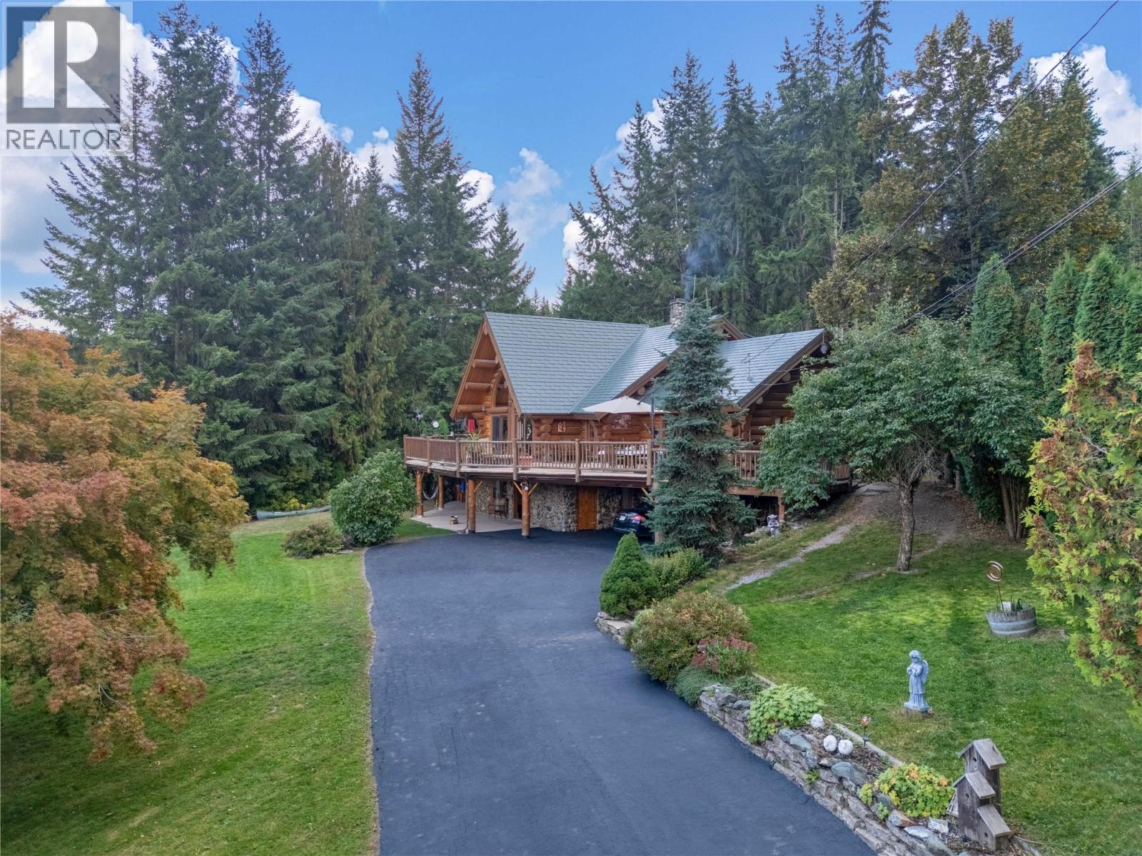 2462 Leisure Road, Blind Bay