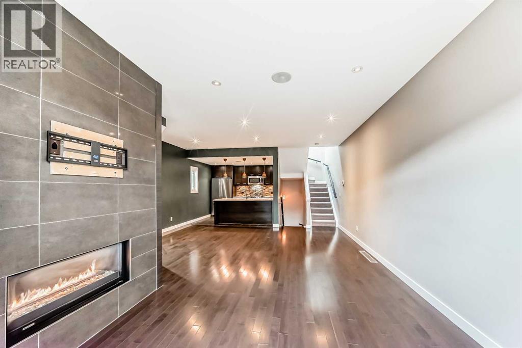 Single Family House for Sale in    Avenue SW Altadore Calgary 