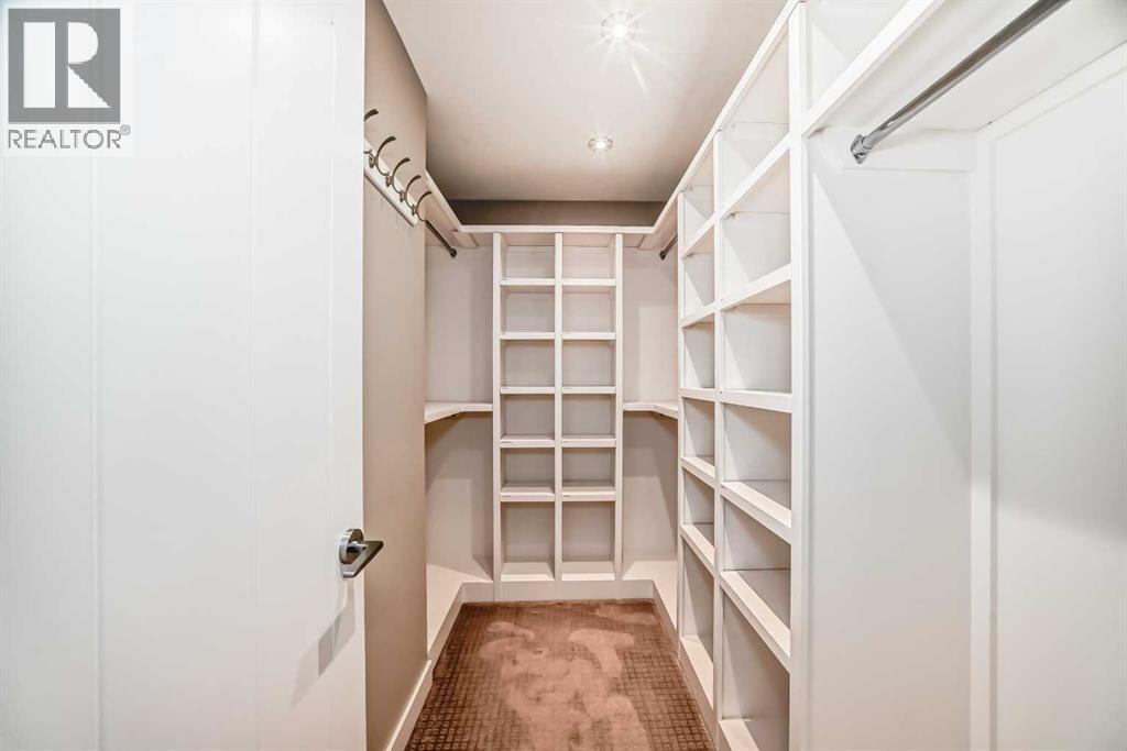 Single Family House for Sale in    Avenue SW Altadore Calgary 