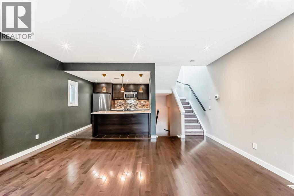 Single Family House for Sale in    Avenue SW Altadore Calgary 
