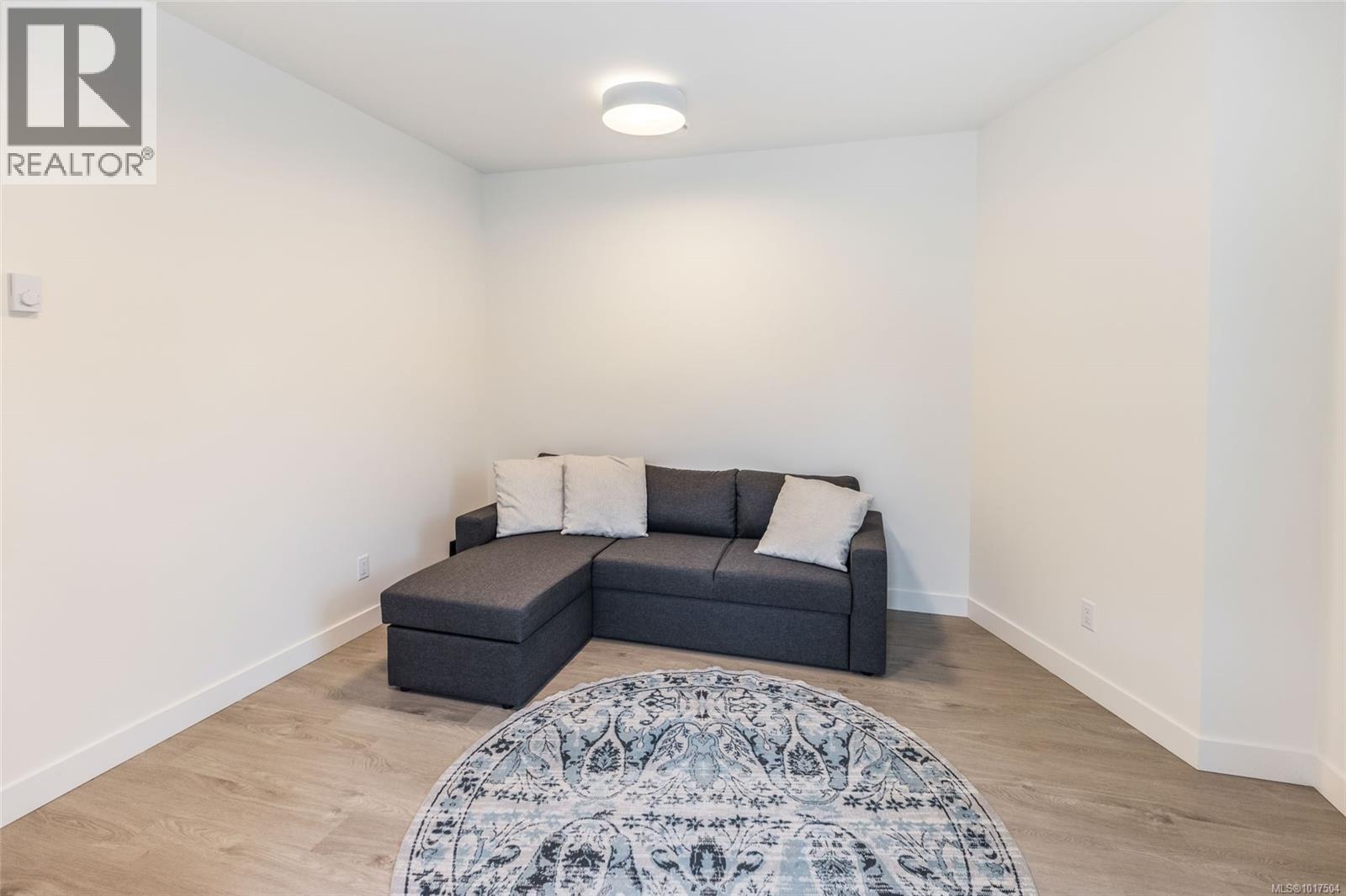 1 545 Jubilee St, Duncan