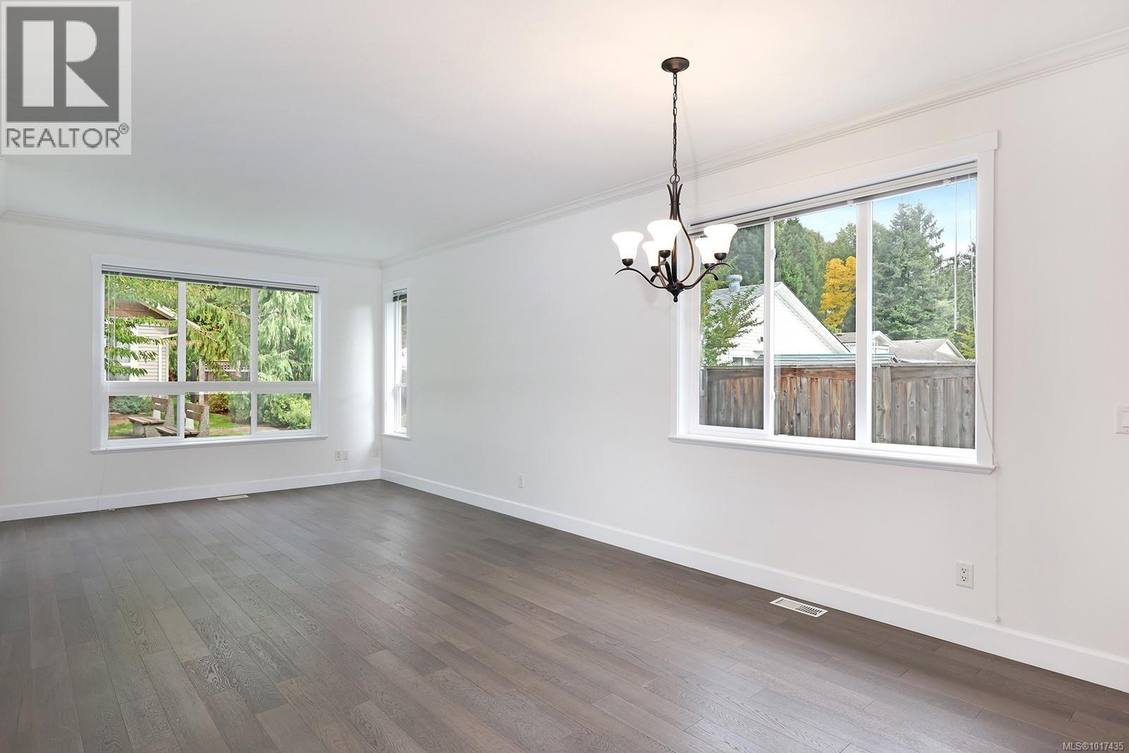 10 730 Aspen Rd, Comox