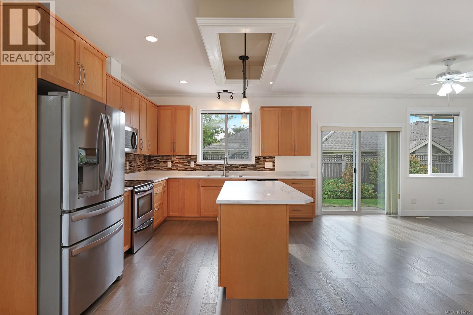 10 730 Aspen Rd, Comox