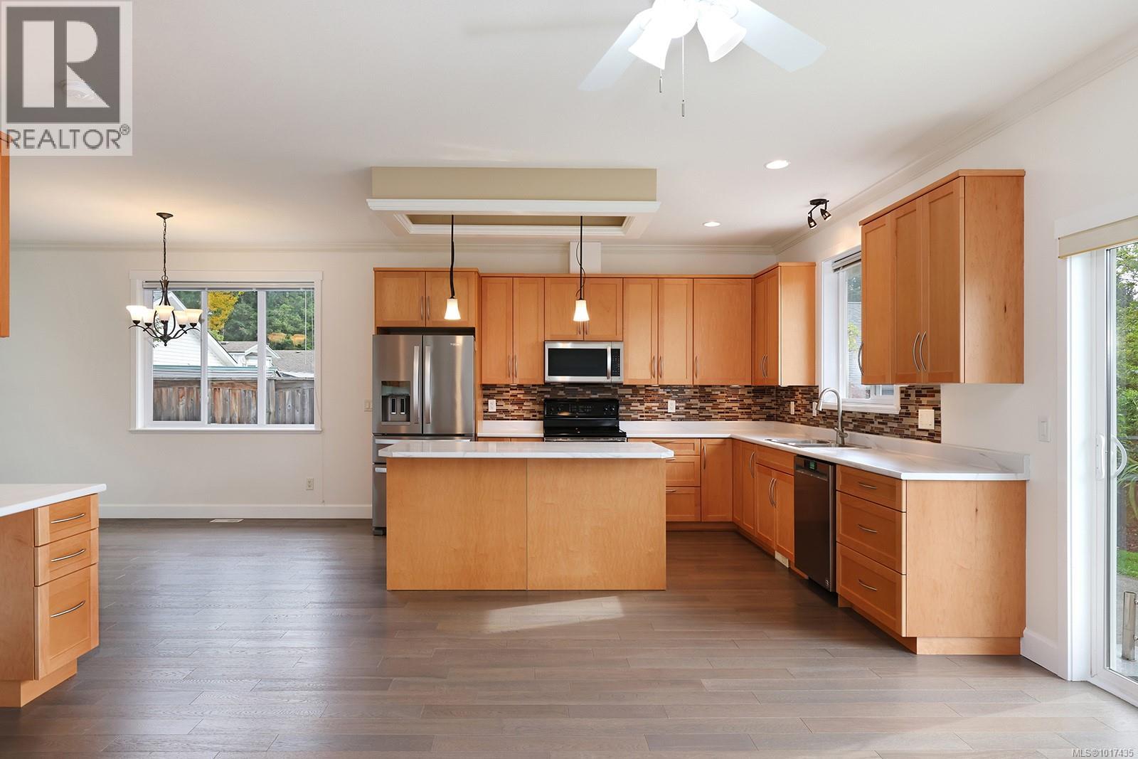 10 730 Aspen Rd, Comox