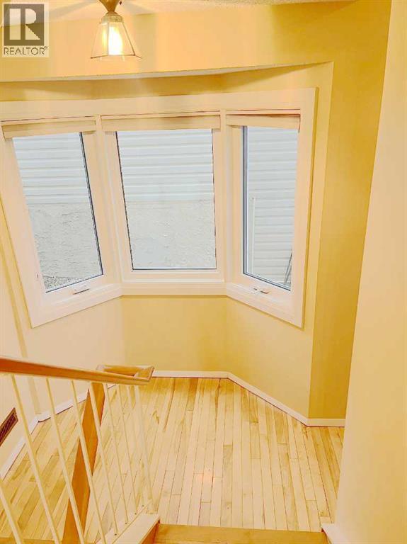 Single Family House for Sale in  Millrise Lane SW Millrise Calgary 