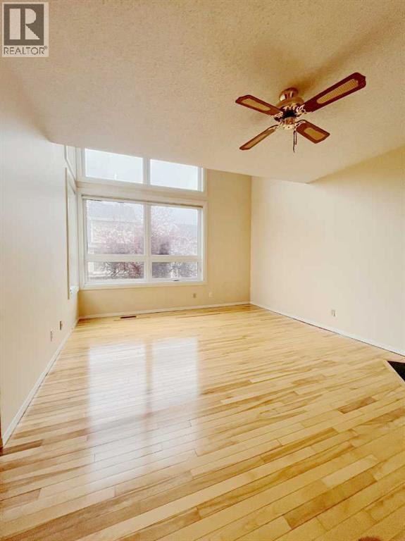 Single Family House for Sale in  Millrise Lane SW Millrise Calgary 