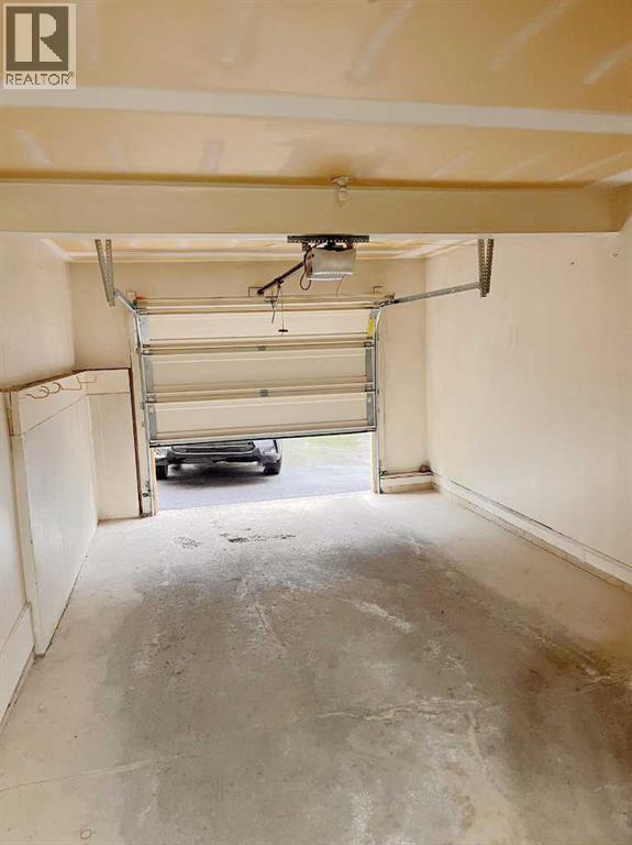 Single Family House for Sale in  Millrise Lane SW Millrise Calgary 