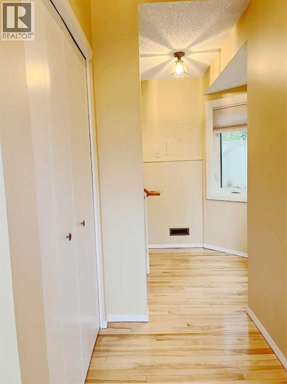 Single Family House for Sale in  Millrise Lane SW Millrise Calgary 