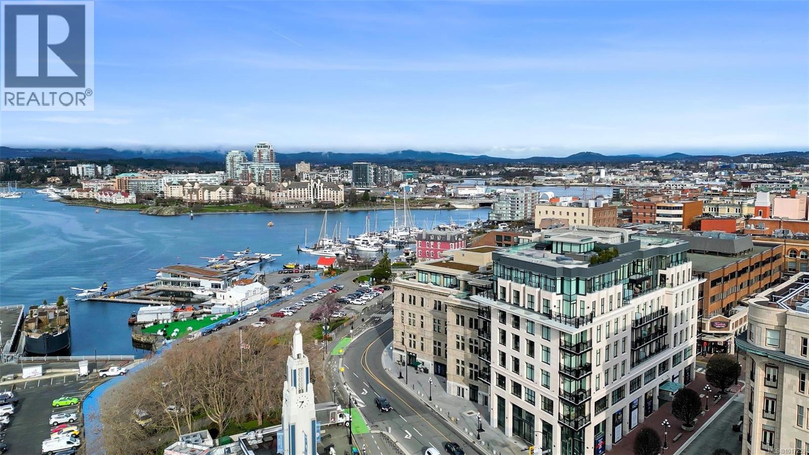 201 888 Government Street, Victoria