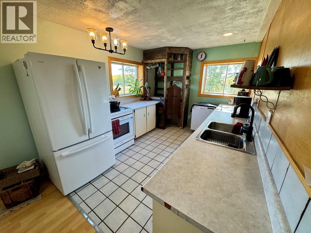 12705 Hwy 52 N, Dawson Creek