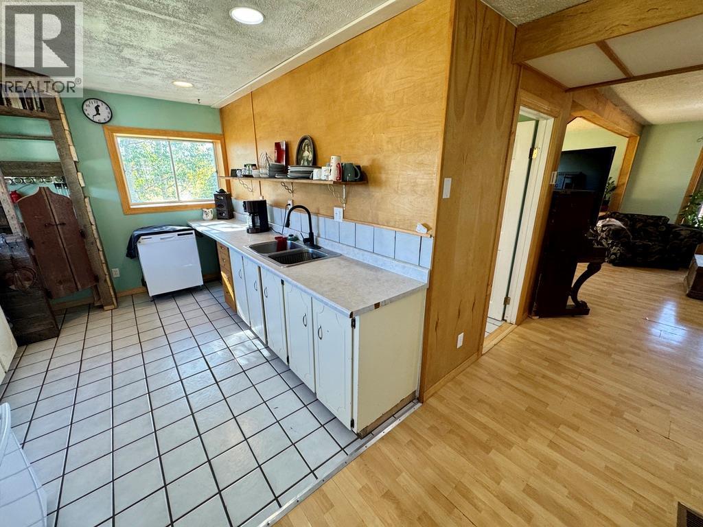 12705 Hwy 52 N, Dawson Creek