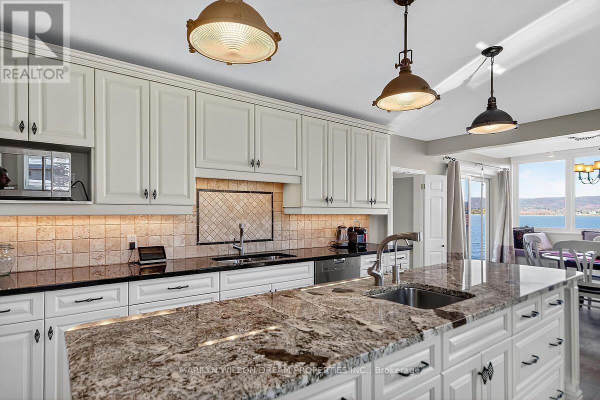 2998 BARLOW CRESCENT - 17