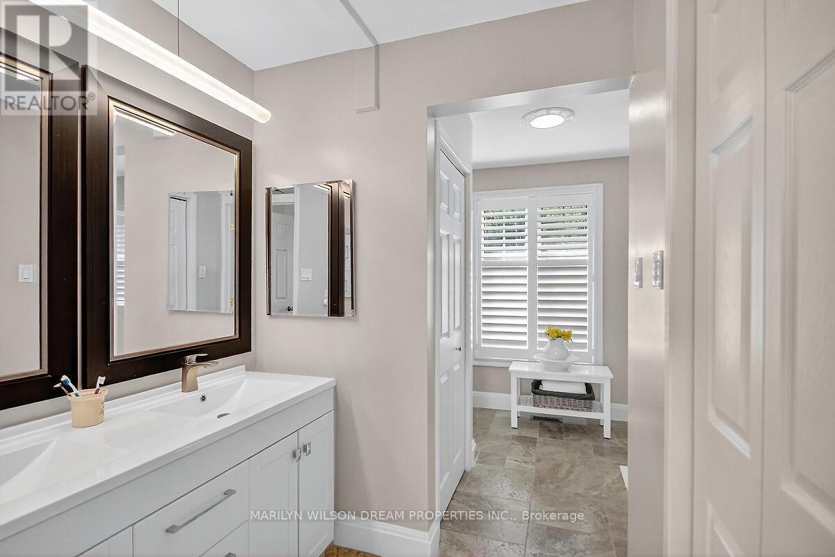 2998 BARLOW CRESCENT - 25