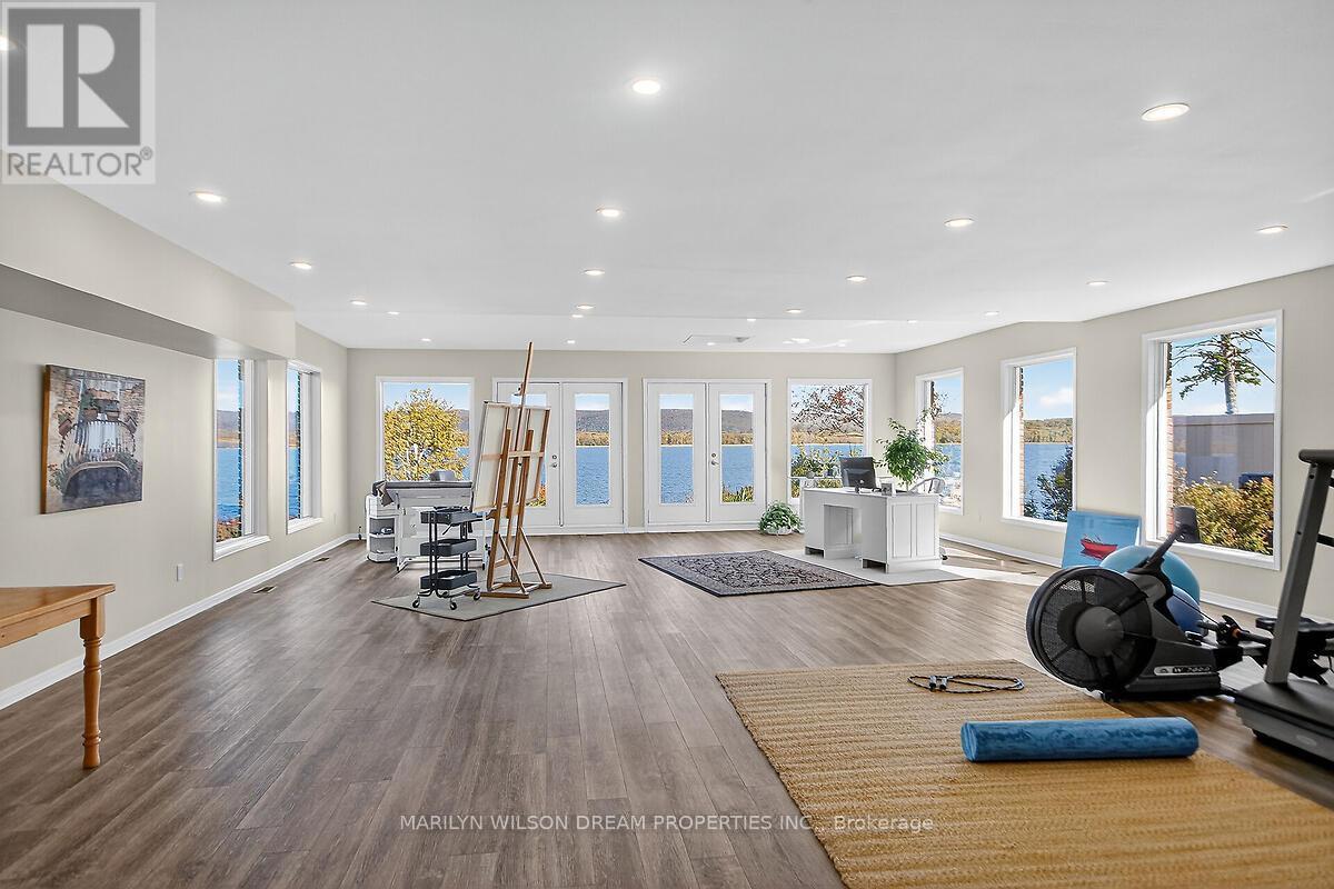 2998 BARLOW CRESCENT - 43