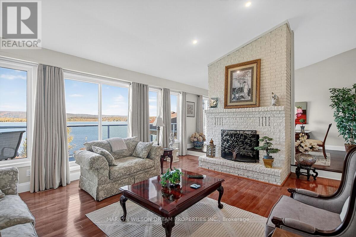 2998 BARLOW CRESCENT - 9
