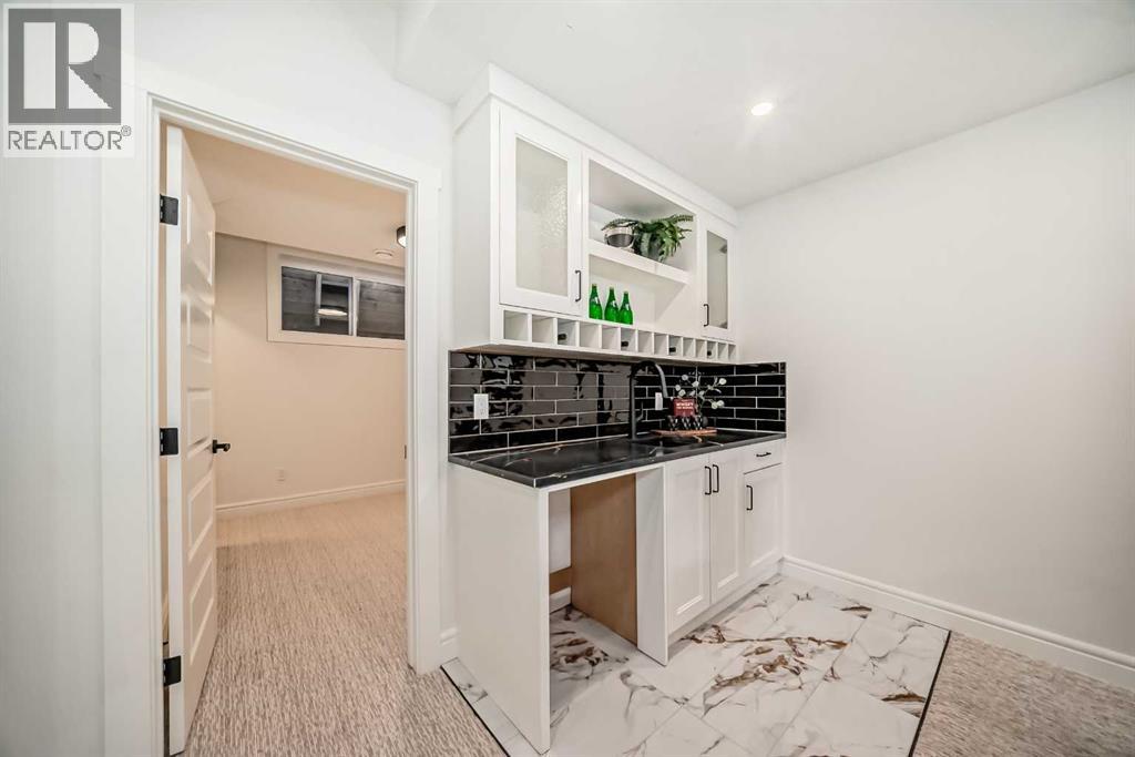 Single Family House for Sale in   Avenue SW Altadore Calgary 