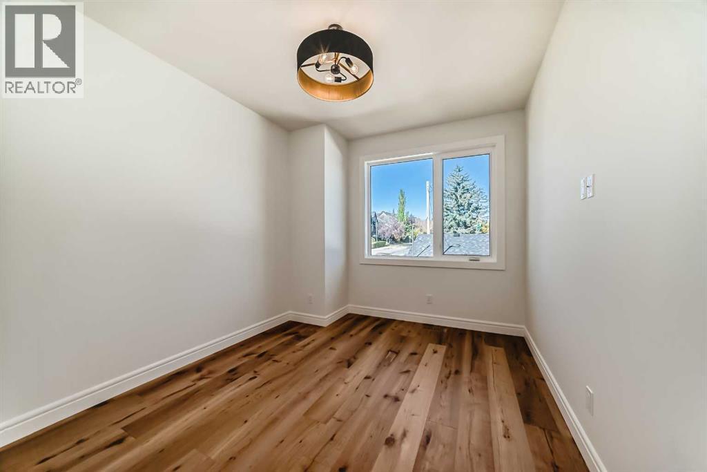 Single Family House for Sale in   Avenue SW Altadore Calgary 
