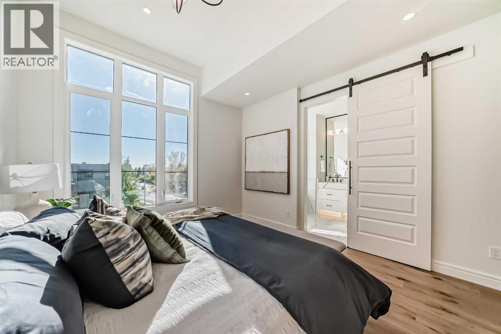 Single Family House for Sale in   Avenue SW Altadore Calgary 