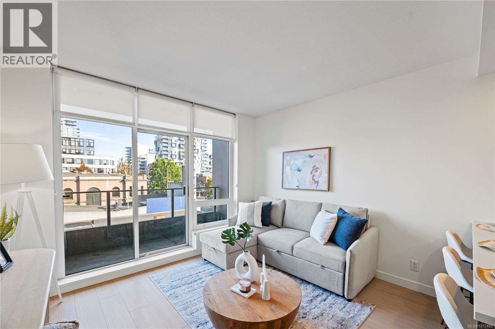 404 728 Yates Street, Victoria