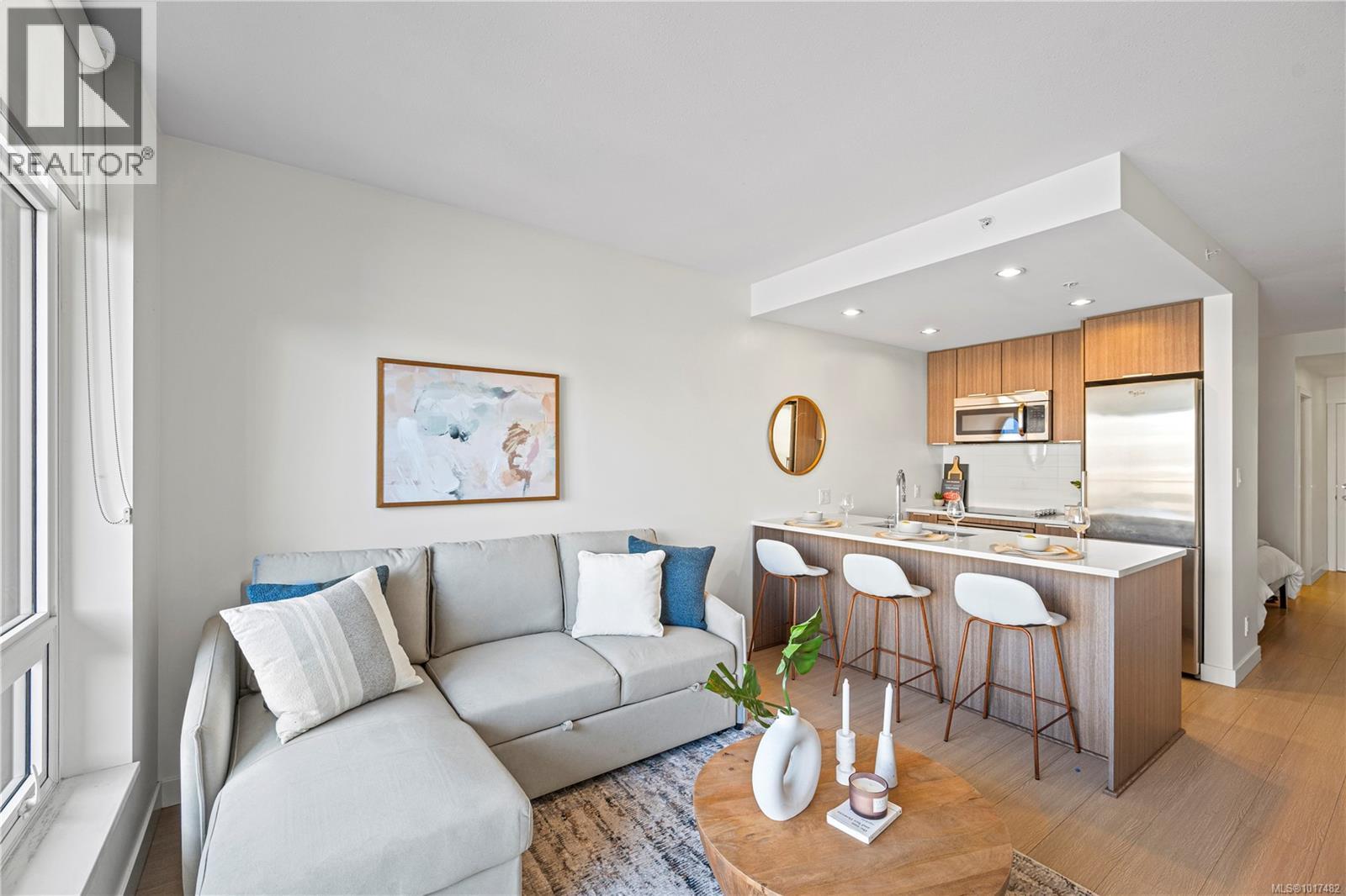 404 728 Yates Street, Victoria
