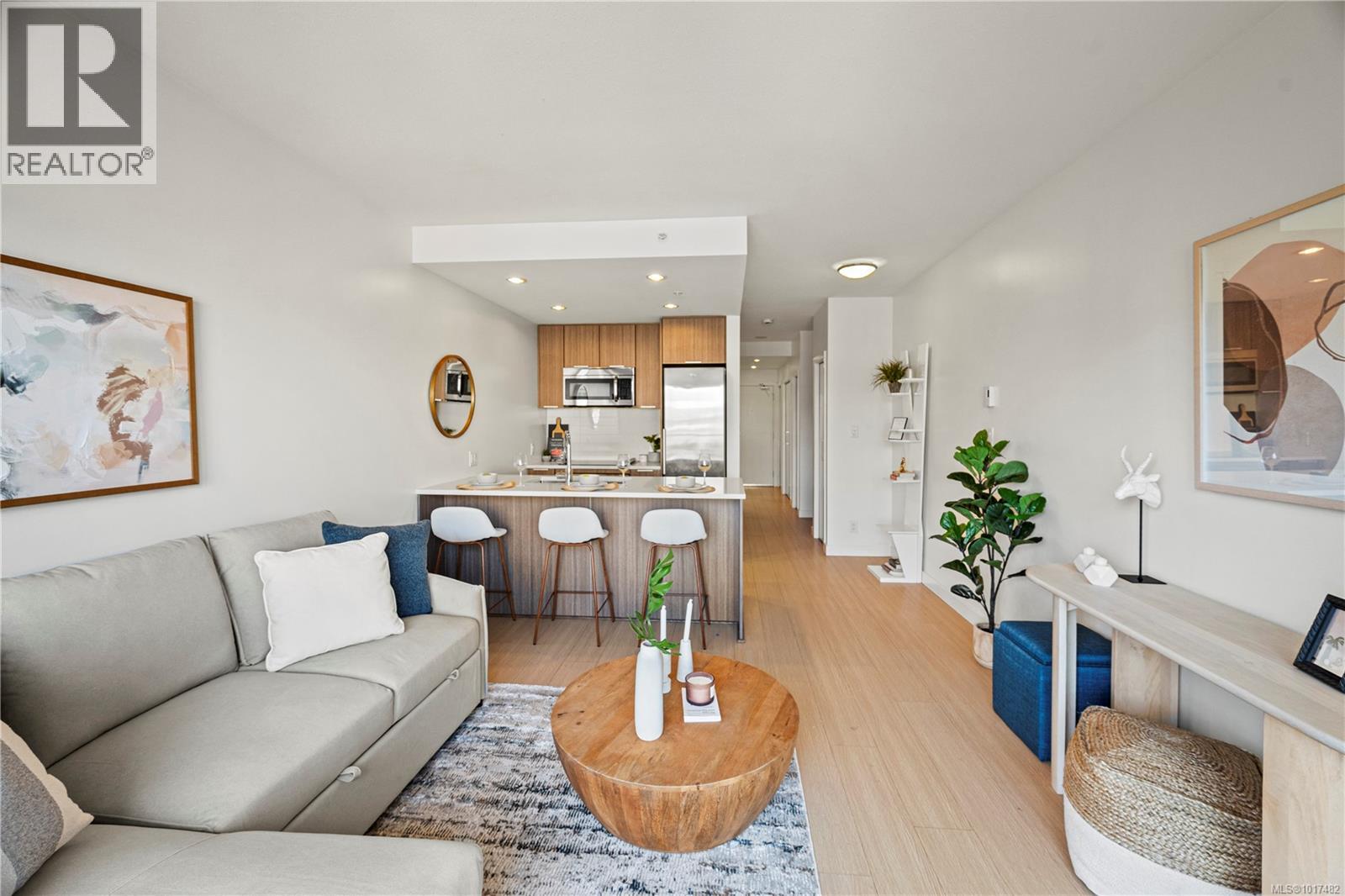 404 728 Yates Street, Victoria