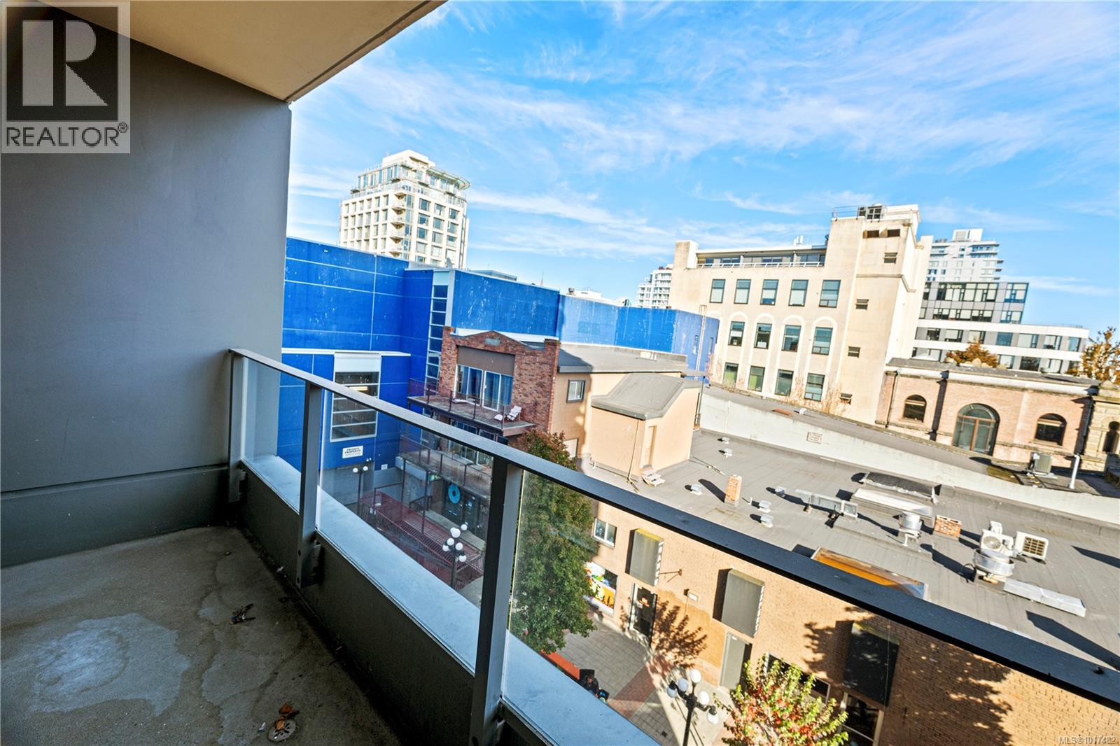 404 728 Yates Street, Victoria