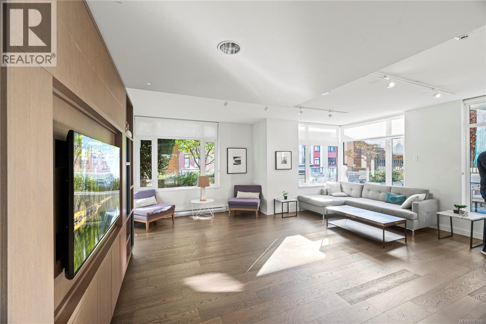 404 728 Yates Street, Victoria