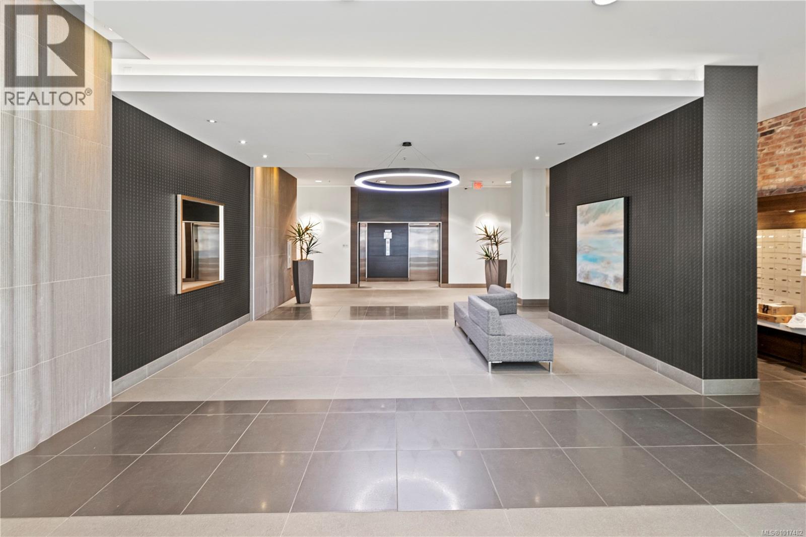 404 728 Yates Street, Victoria