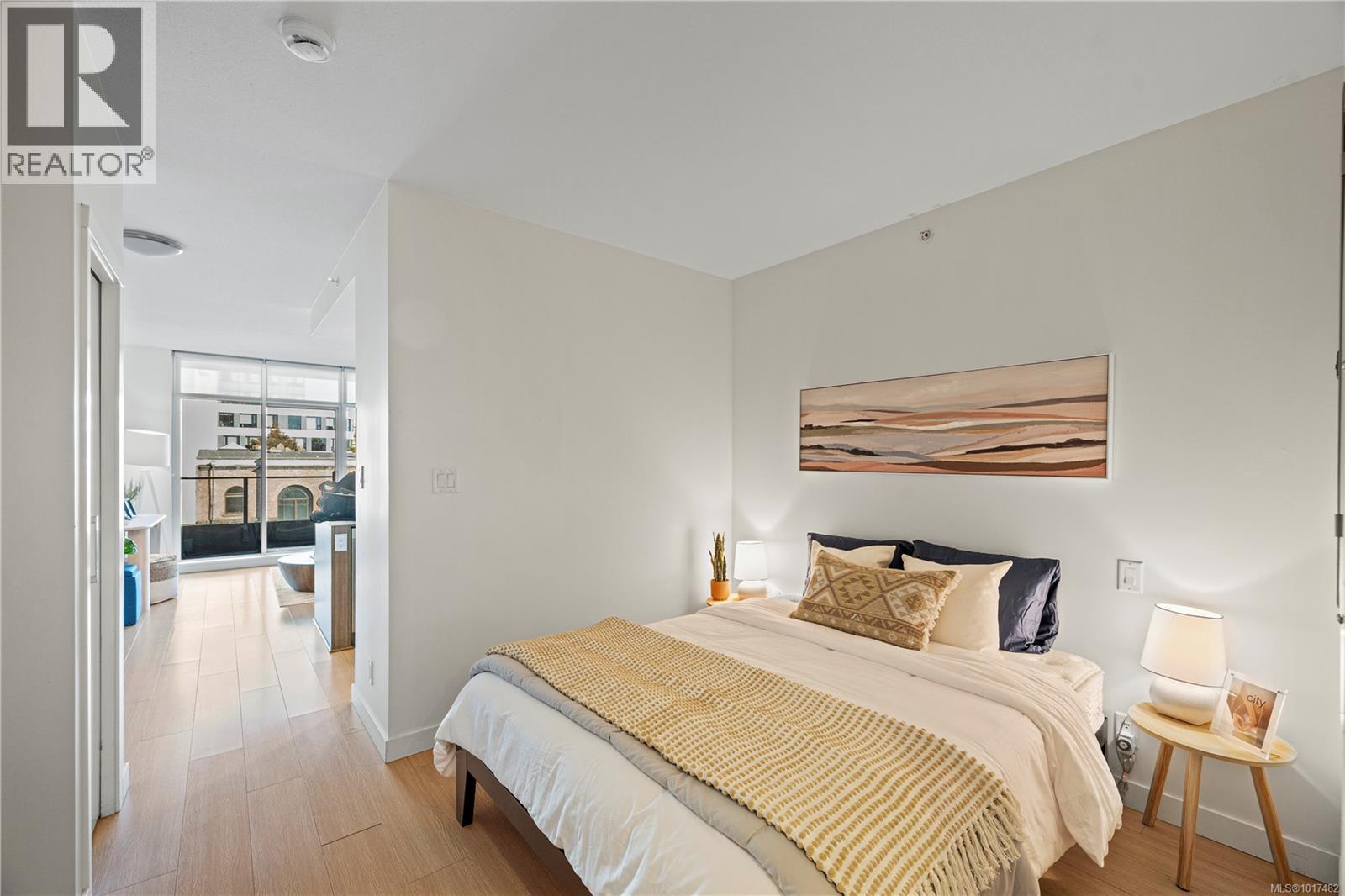 404 728 Yates Street, Victoria