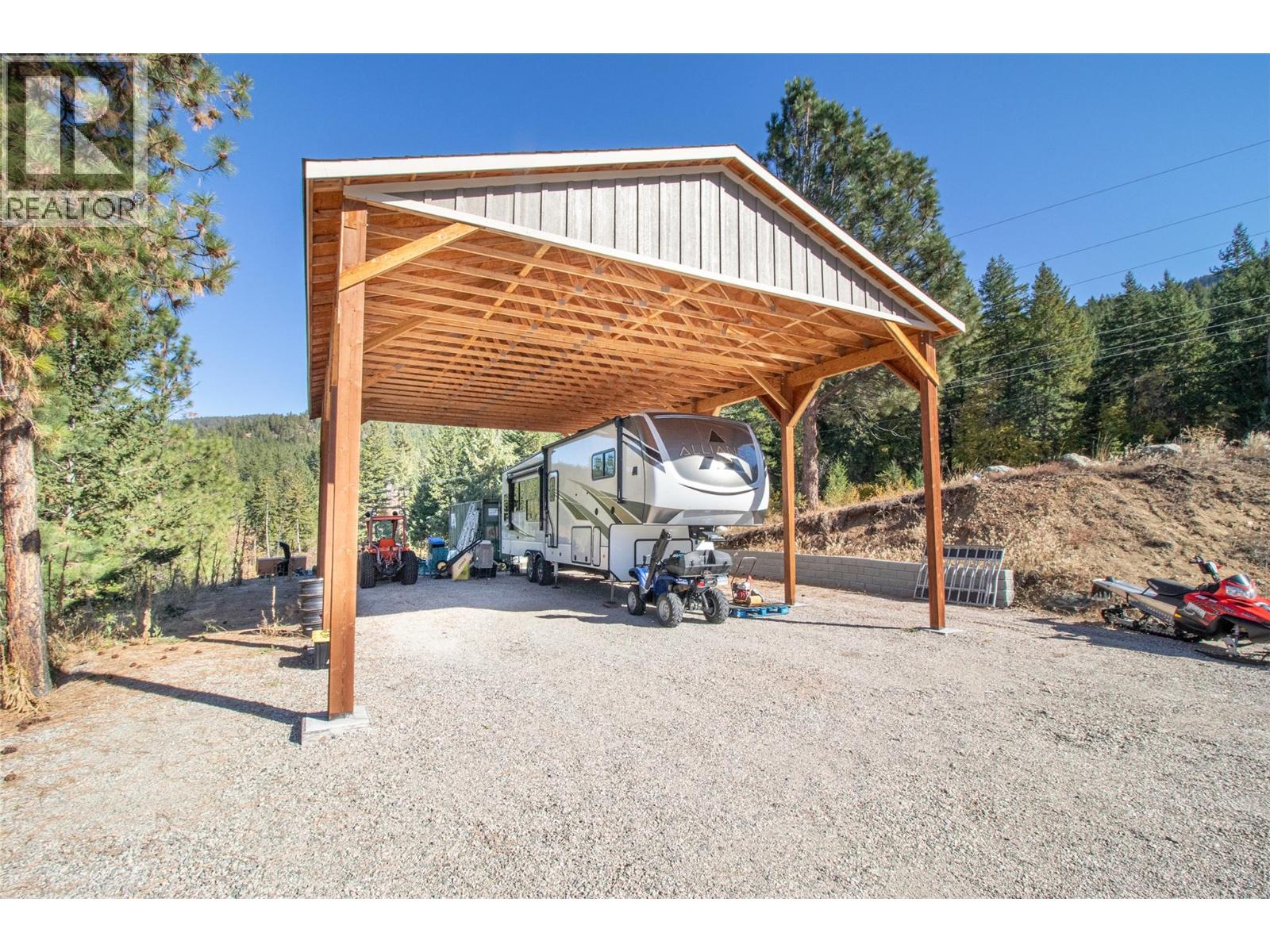  5532 Oyama Lake Road, Lake Country