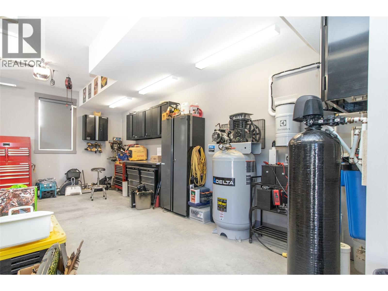  5532 Oyama Lake Road, Lake Country