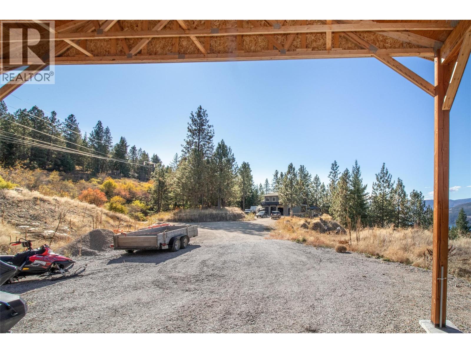  5532 Oyama Lake Road, Lake Country