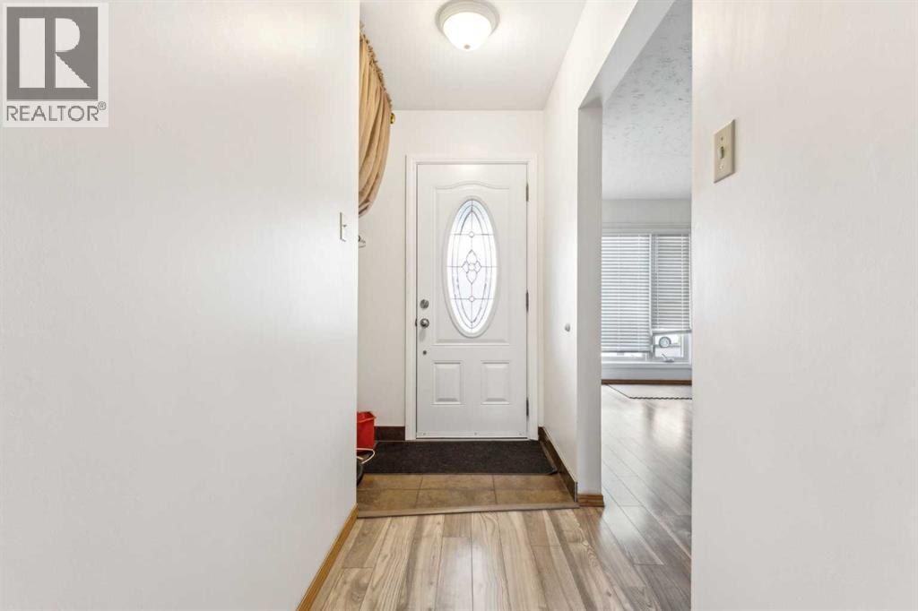 Single Family House Bungalow for Sale in   Avenue NE Winston Heights/Mountview Calgary 