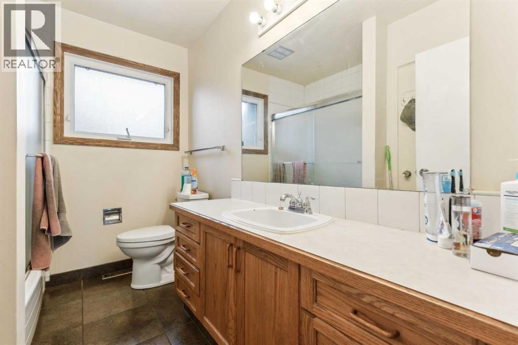 Single Family House Bungalow for Sale in   Avenue NE Winston Heights/Mountview Calgary 