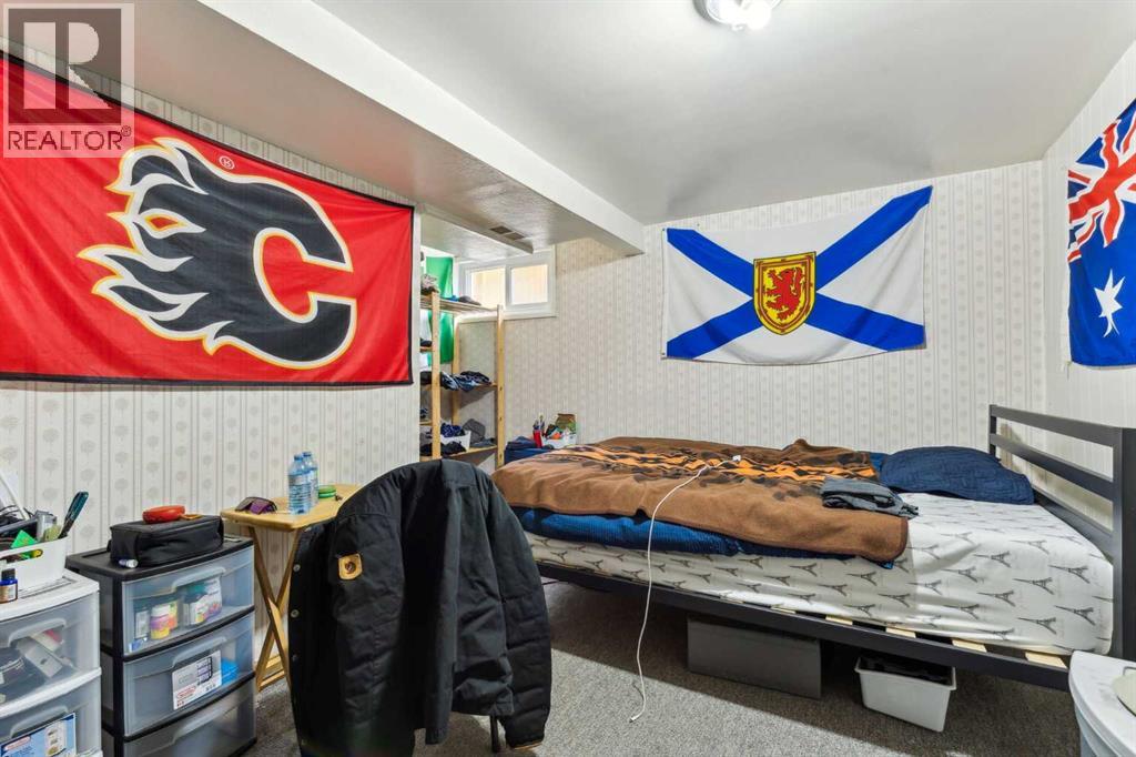 Single Family House Bungalow for Sale in   Avenue NE Winston Heights/Mountview Calgary 