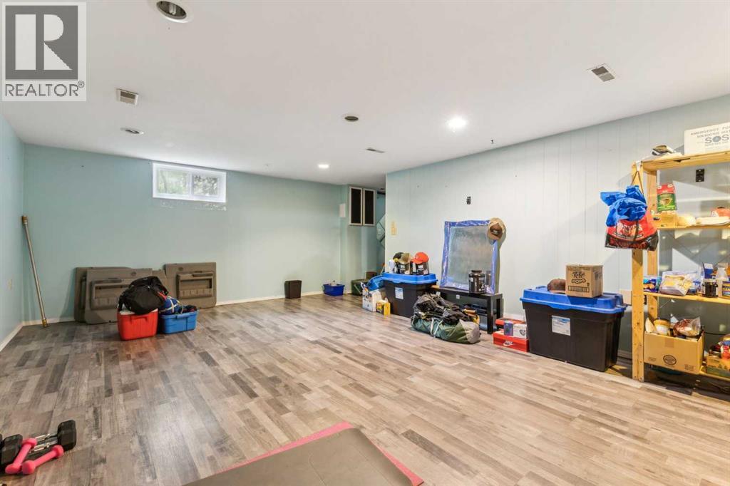 Single Family House Bungalow for Sale in   Avenue NE Winston Heights/Mountview Calgary 