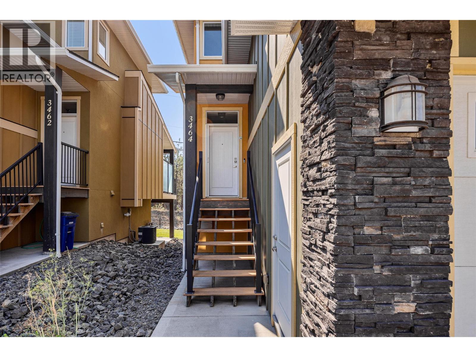  3464 Cougar Road, West Kelowna