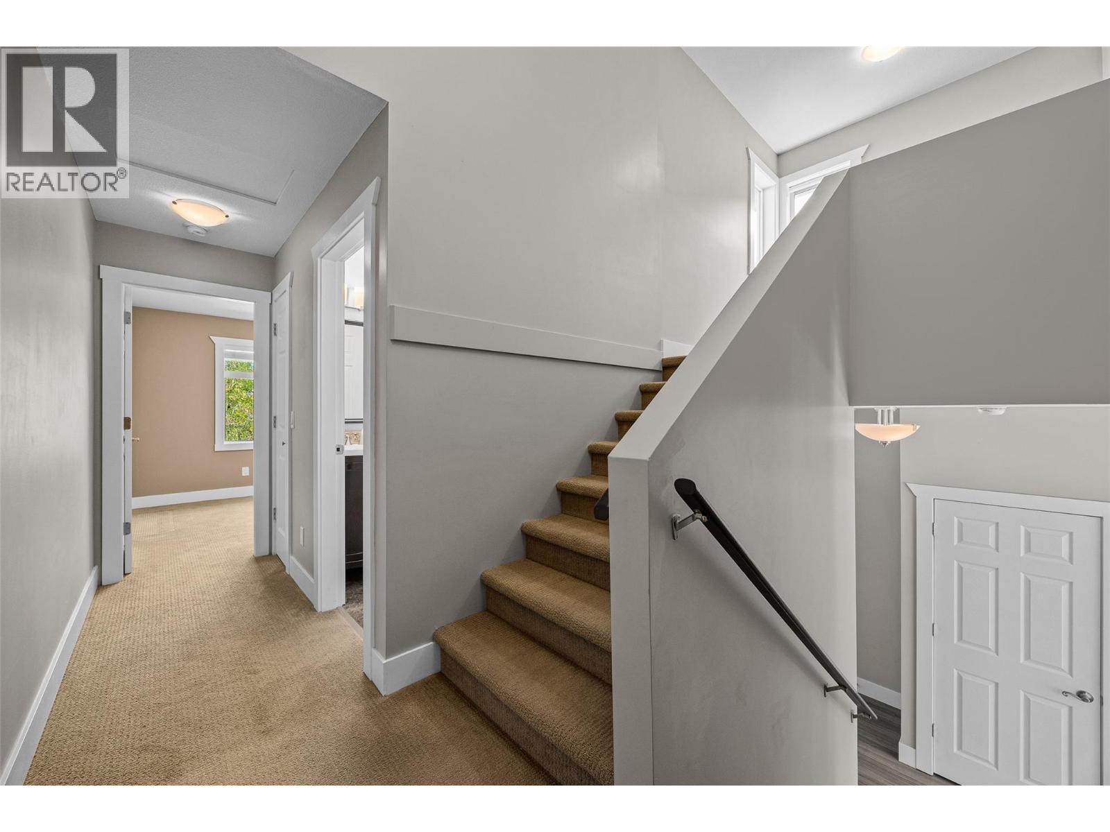  3464 Cougar Road, West Kelowna
