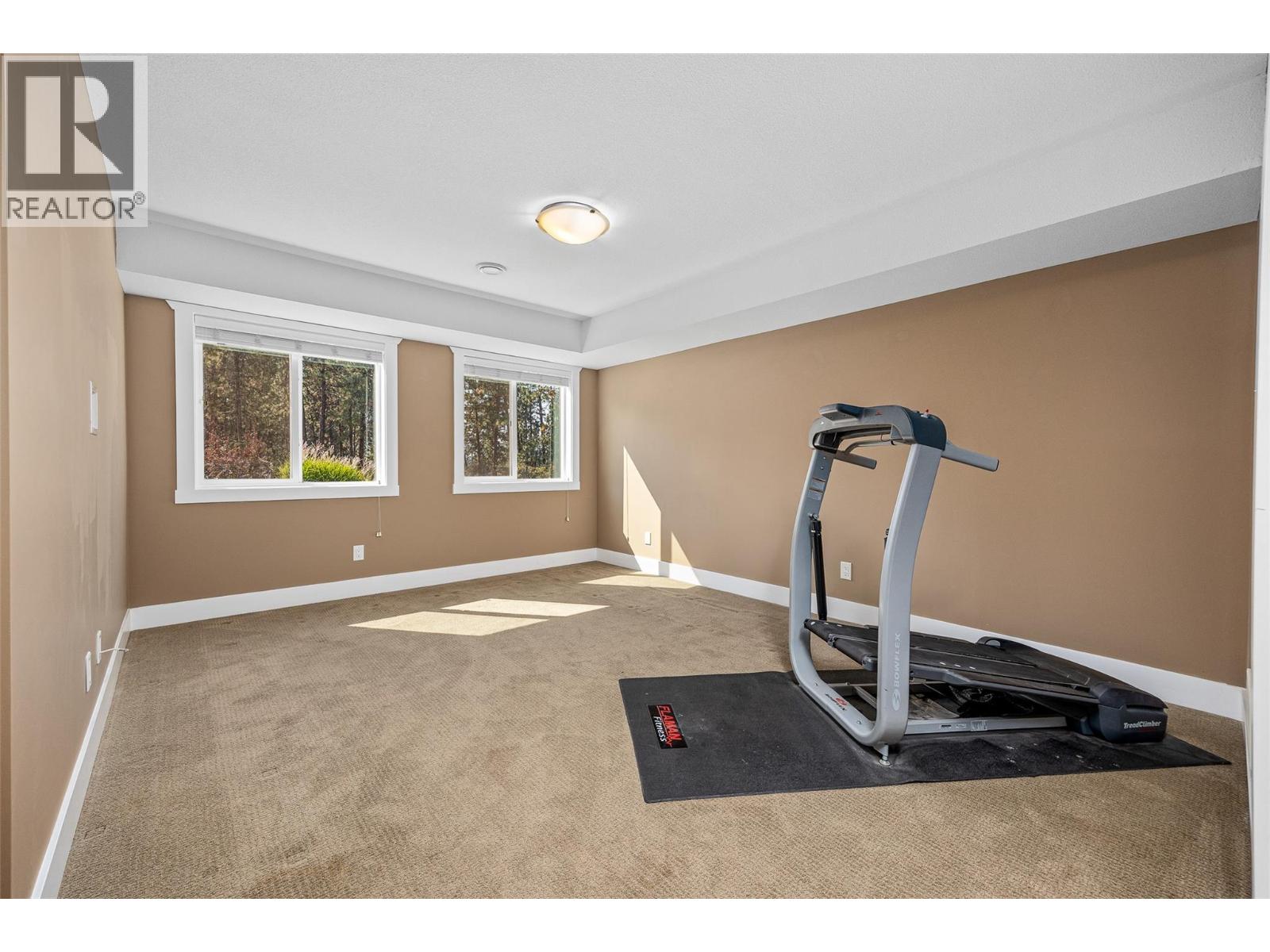  3464 Cougar Road, West Kelowna