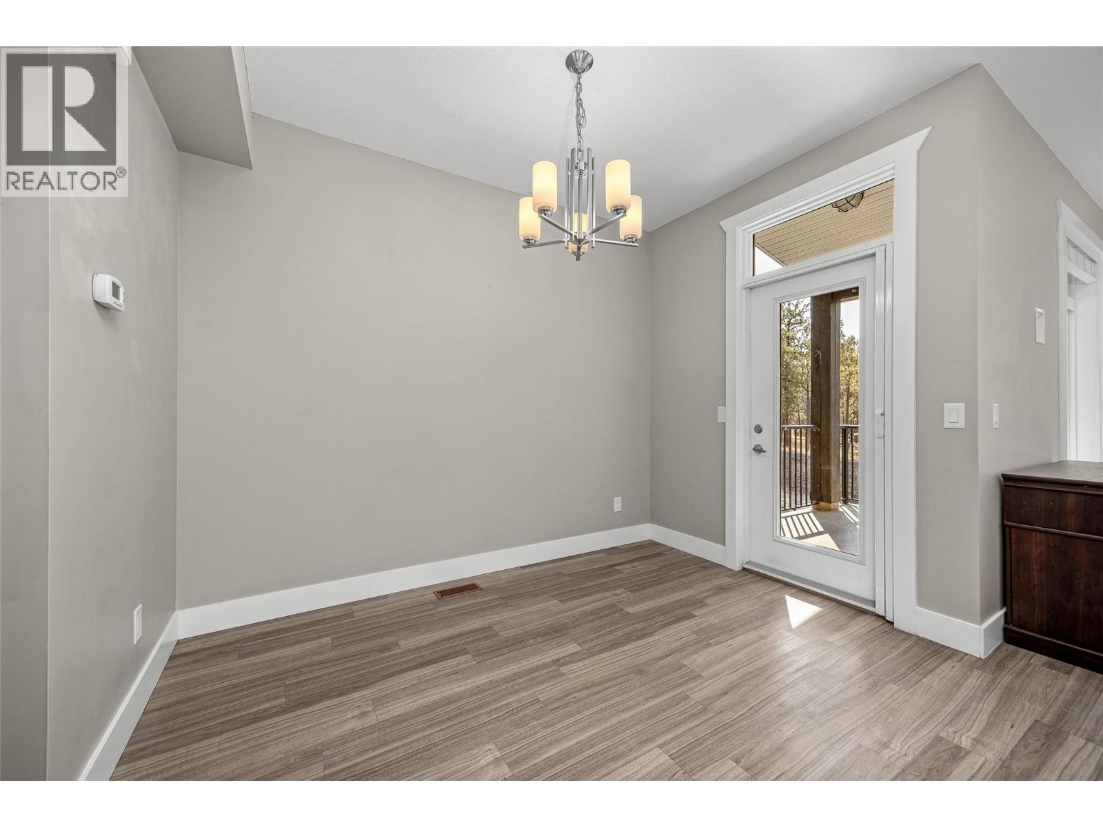  3464 Cougar Road, West Kelowna
